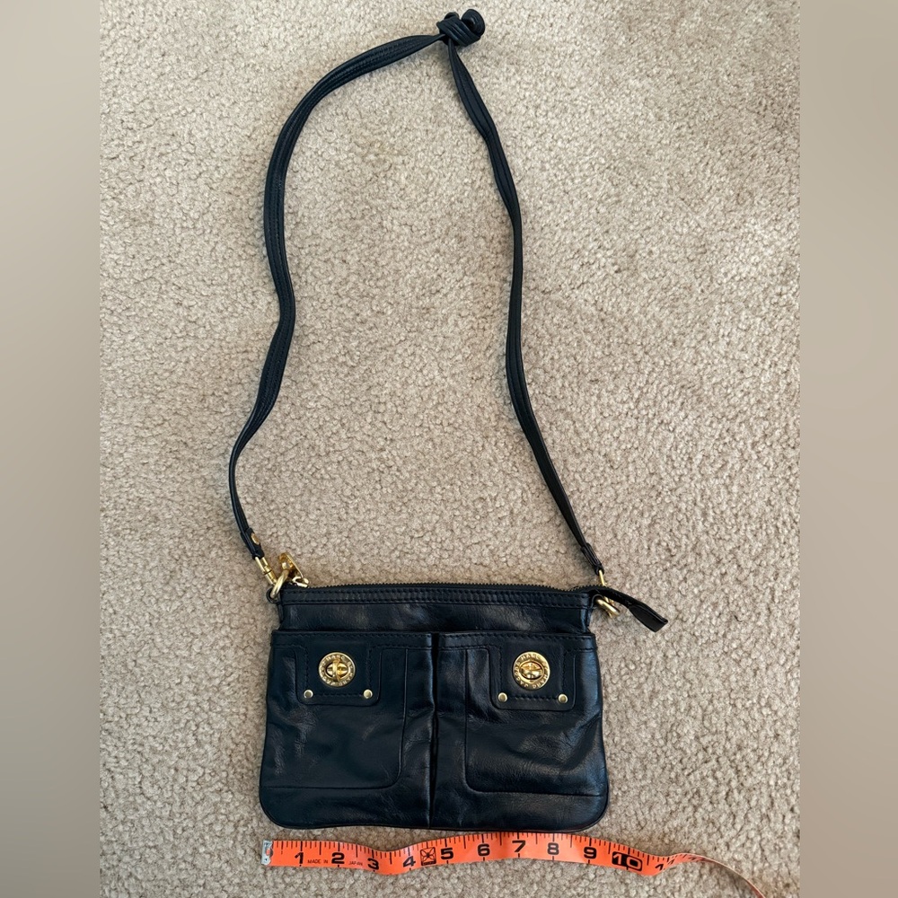 Chic Black and Gold Marc Jacob Crossbody Bag